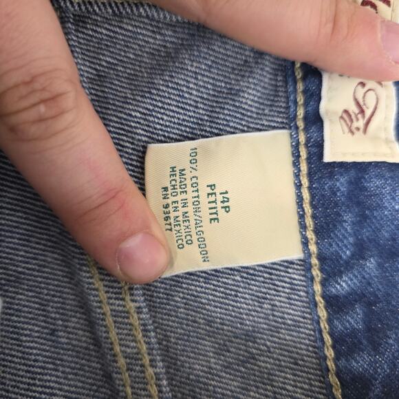 St. John's Bay, Blue Jeans Relaxed Fit, Women's Sz14P Petite - Picture 3 of 7